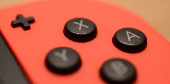 Welcome Tour pro Switch 2 bude placené, Yoshida z PlayStationu to nechápe